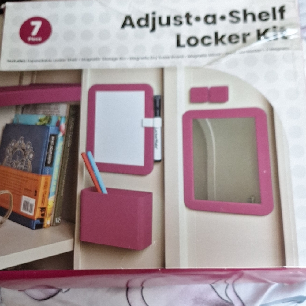 Adjustable Pink Locker Kit with Mirror